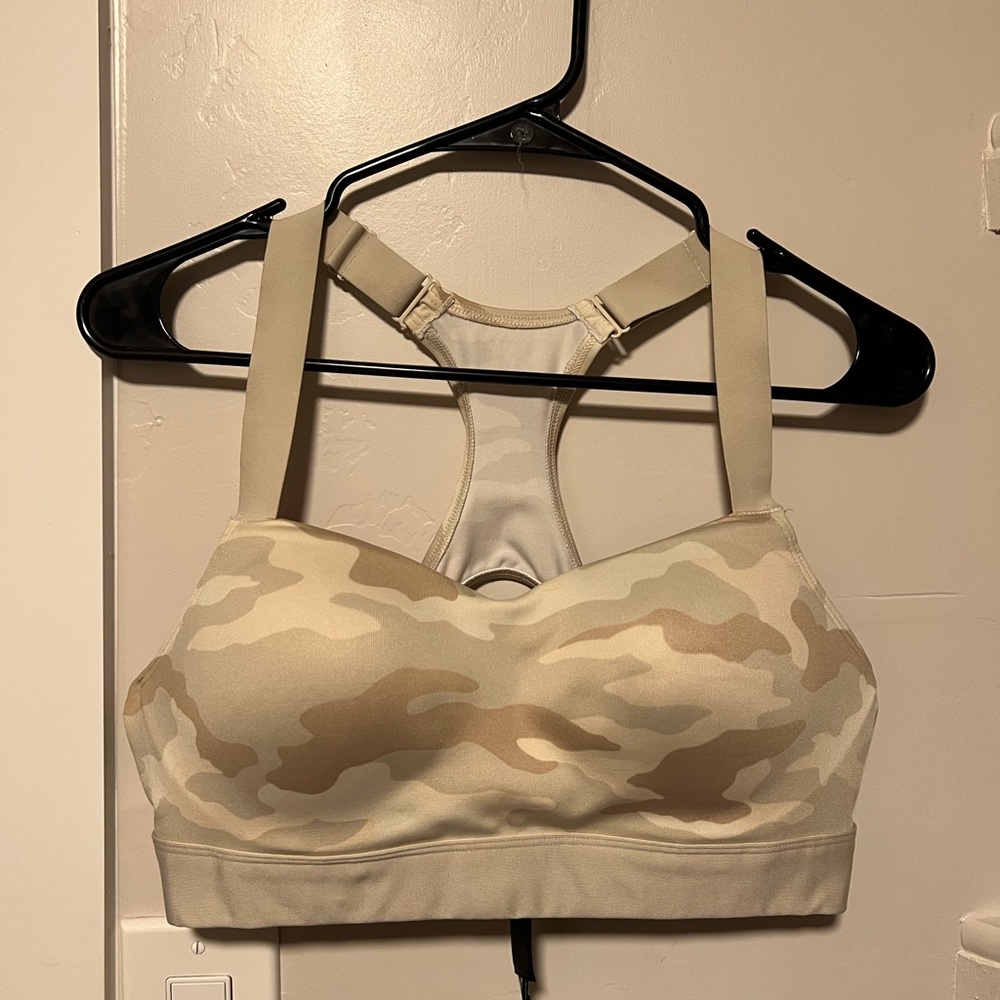 VS PINK ULTIMATE PUSH UP SPORT BRA
